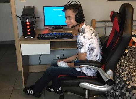 Lucas et son super PC