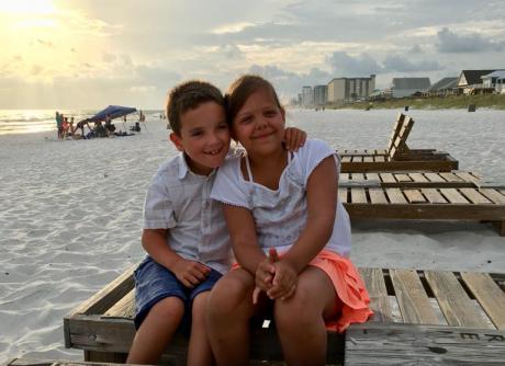Emilien et Angel sur la plage